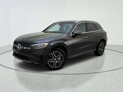 Used 2026 Mercedes-Benz GLC 300 4MATIC image 1