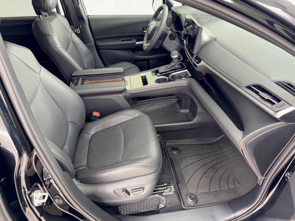 Certified 2026 Toyota Sienna Limited FWD image 30