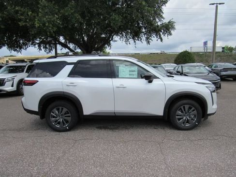 New 2026 Nissan Pathfinder SV FWD image 2