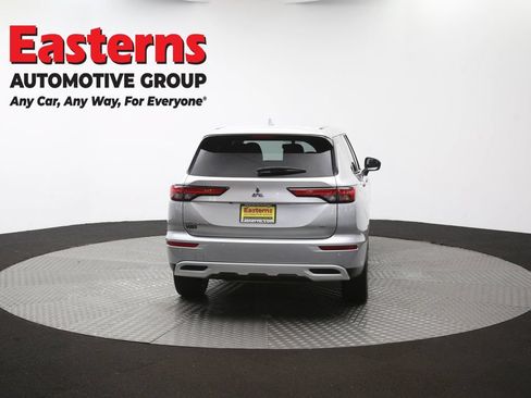 Used 2024 Mitsubishi Outlander SE FWD image 38