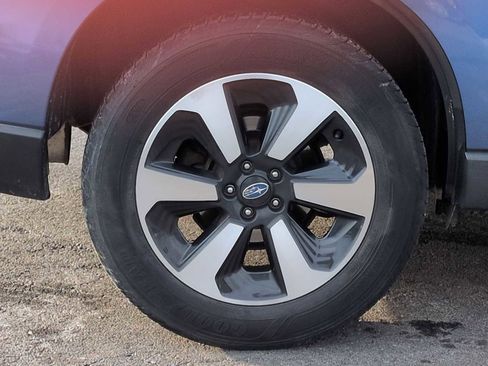 Used 2017 Subaru Forester 2.5i Premium w/ All-Weather Package image 14