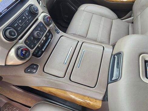 Used 2017 GMC Yukon XL Denali w/ Open Road Package image 19