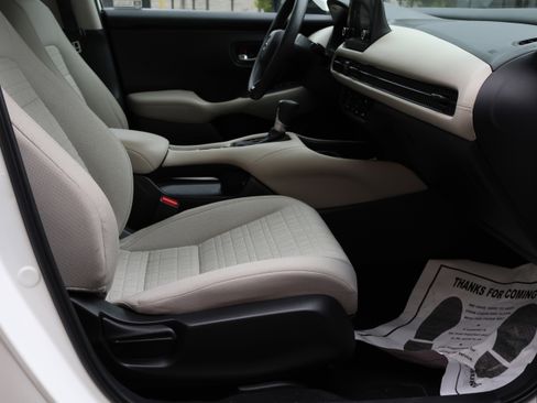 Used 2023 Honda HR-V LX image 31