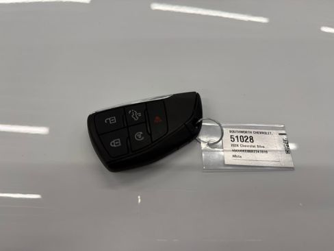 Used 2024 Chevrolet Silverado 1500 RST AWD/4WD image 31