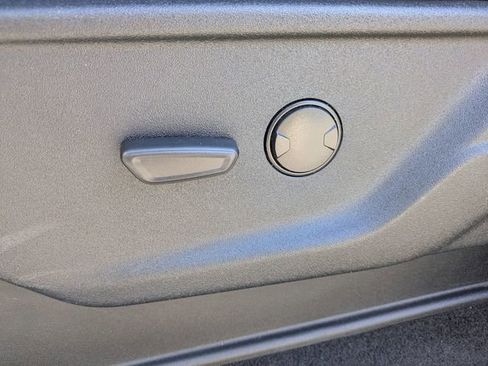 Used 2023 Ford F150 XLT image 19