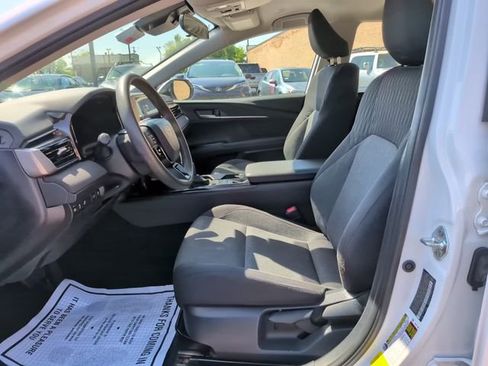 Used 2025 Toyota Camry LE image 15