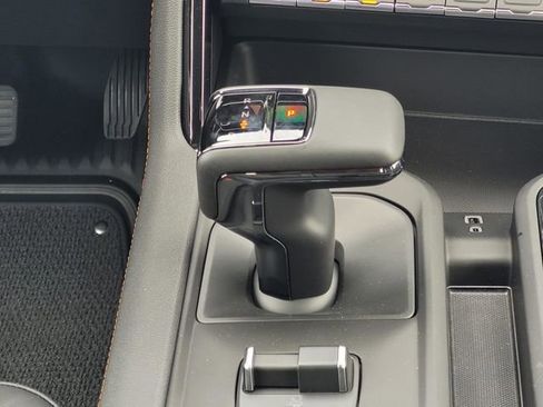 New 2026 GMC Sierra 1500 AT4 w/ Technology Package image 16