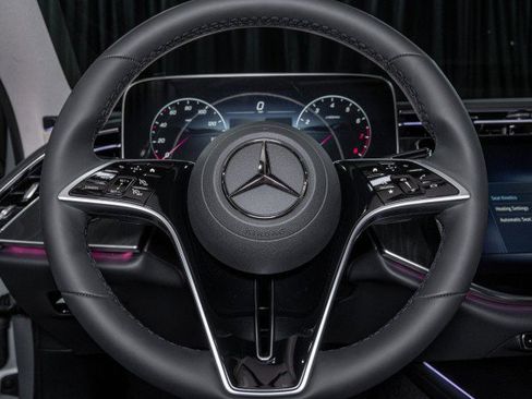 Certified 2025 Mercedes-Benz E 350 Sedan image 19