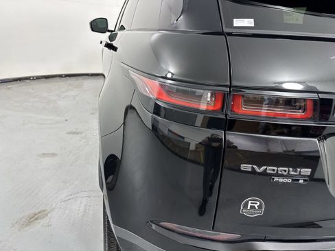 Used 2020 Land Rover Range Rover Evoque R-Dynamic S AWD/4WD image 30