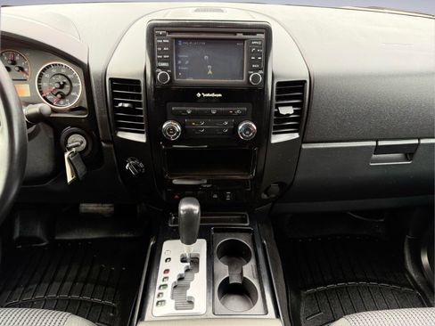 Used 2015 Nissan Titan SV w/ SV Value Truck Package AWD/4WD image 23