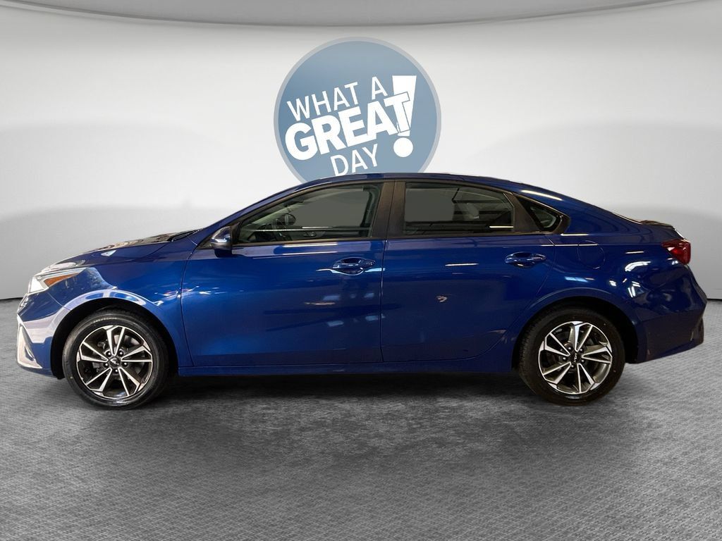 Used 2024 Kia Forte LXS FWD image 7