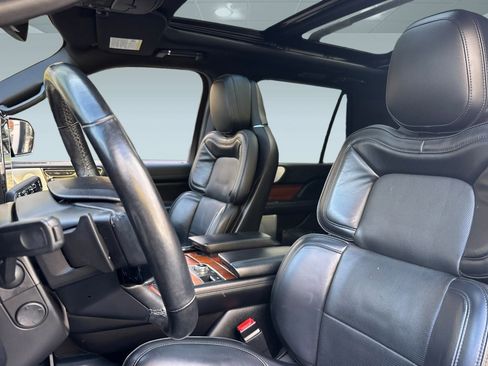 Used 2019 Lincoln Navigator L Reserve w/ Cargo Package image 24