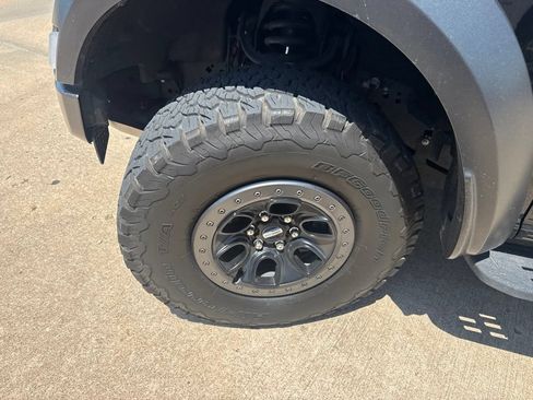 Used 2023 Ford F150 Raptor w/ Raptor Carbon Fiber Package AWD/4WD image 7