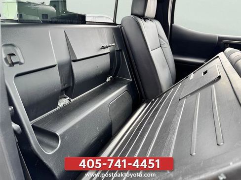 Used 2021 Toyota Tacoma TRD Off-Road w/ TRD Premium Off Road Package AWD/4WD image 23