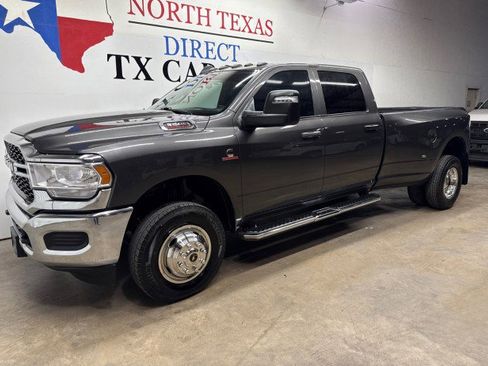 Used 2024 RAM 3500 Tradesman w/ Chrome Appearance Group image 12