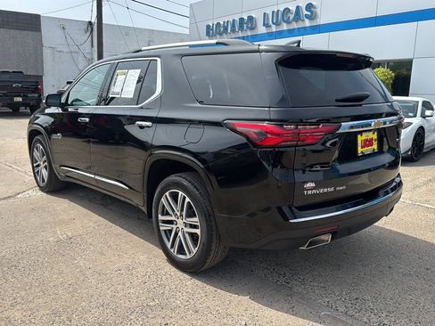 Used 2023 Chevrolet Traverse High Country image 7