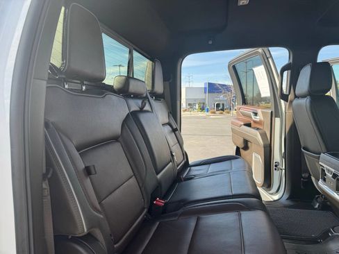 Used 2025 GMC Sierra 3500 Denali AWD/4WD image 35