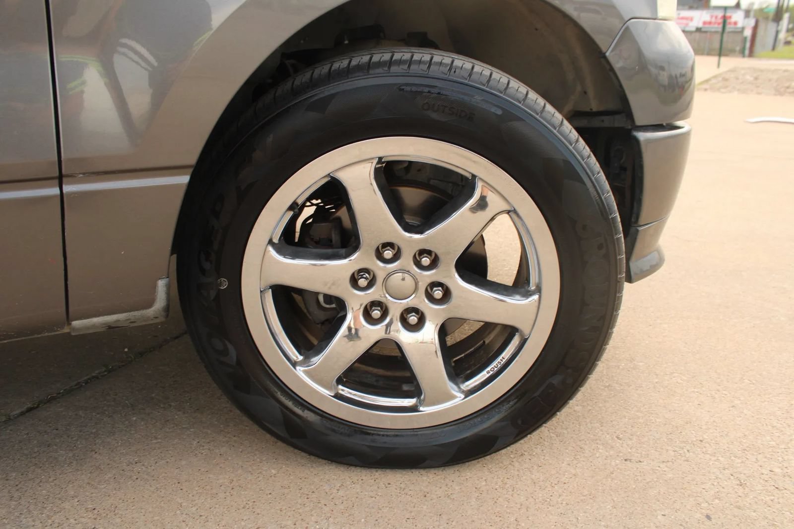 Used 2004 Ford F150 Lariat RWD image 9