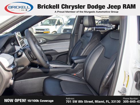Used 2025 Jeep Compass Latitude image 6