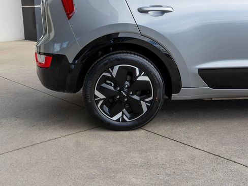 Used 2023 Kia Niro Wind w/ Wind Preserve Package image 35