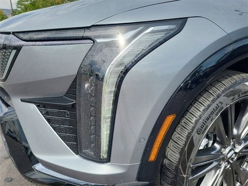 New 2025 Cadillac Optiq Sport 2 image 9