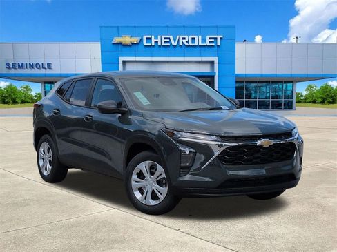 New 2026 Chevrolet Trax LS w/ Driver Confidence Package FWD image 1