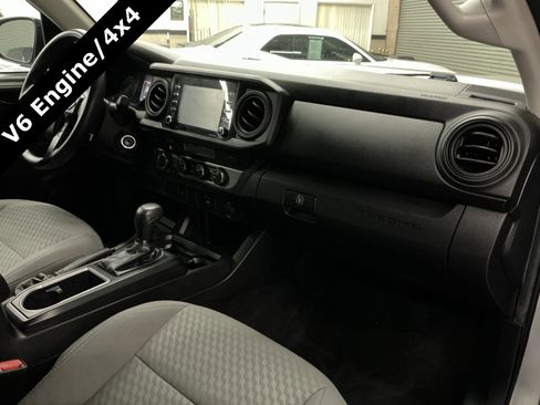 Used 2022 Toyota Tacoma SR5 image 13