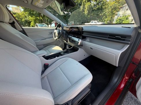 Used 2025 Hyundai Kona SEL AWD/4WD image 18