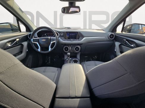 Used 2020 Chevrolet Blazer LT image 3