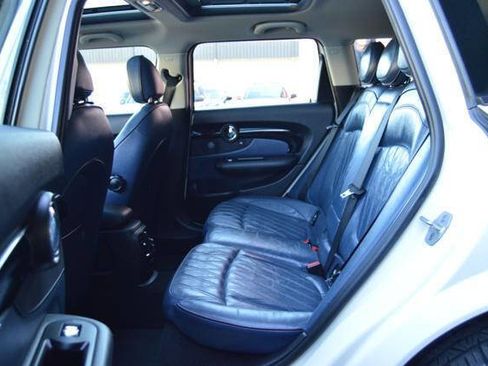 Used 2017 MINI Cooper Clubman S image 12