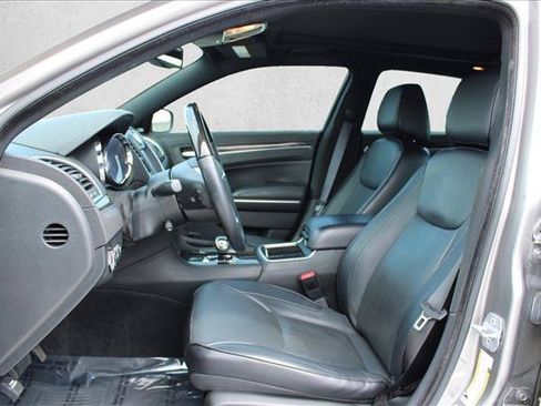 Used 2014 Chrysler 300 C AWD/4WD image 18