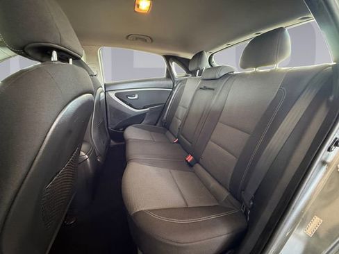 Used 2017 Hyundai Elantra GT FWD image 16