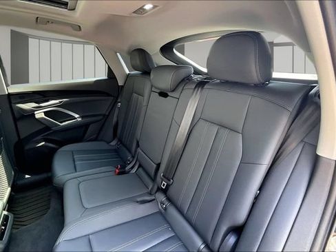 Used 2025 Audi Q5 Premium w/ Convenience Package AWD/4WD image 22