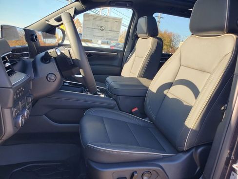 New 2026 Chevrolet Tahoe Premier w/ Sun And Tow Package AWD/4WD image 7