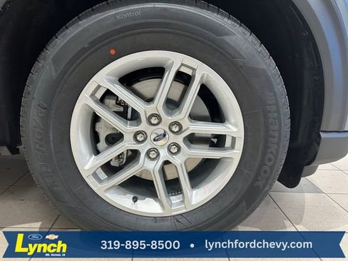 New 2026 Ford Explorer Active image 24