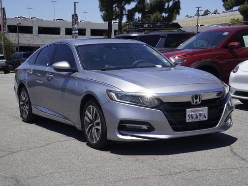 Used 2020 Honda Accord EX image 2