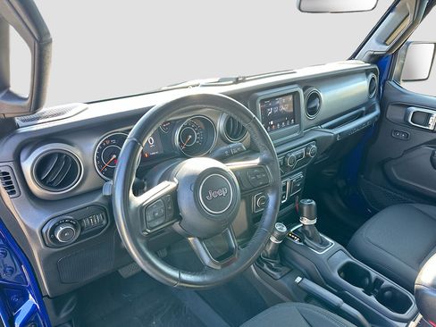 Used 2019 Jeep Wrangler Sport S image 9