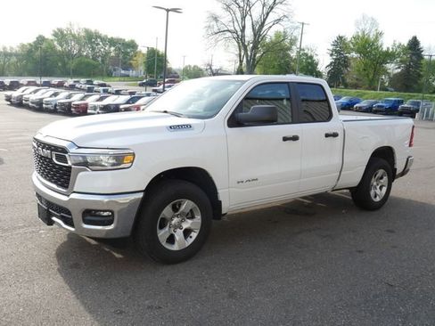 Used 2026 RAM 1500 Big Horn AWD/4WD image 3