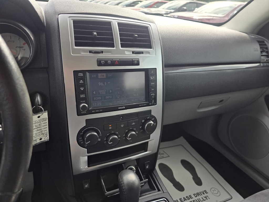 Used 2008 Dodge Magnum SRT8 w/ SRT Option Group III RWD image 18