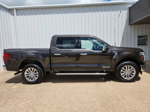 Used 2024 Ford F150 Lariat AWD/4WD image 24