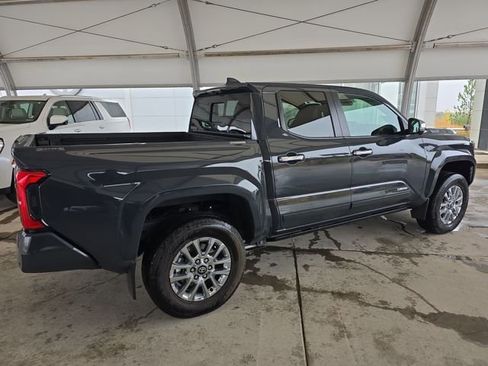 Used 2025 Toyota Tacoma Limited image 5