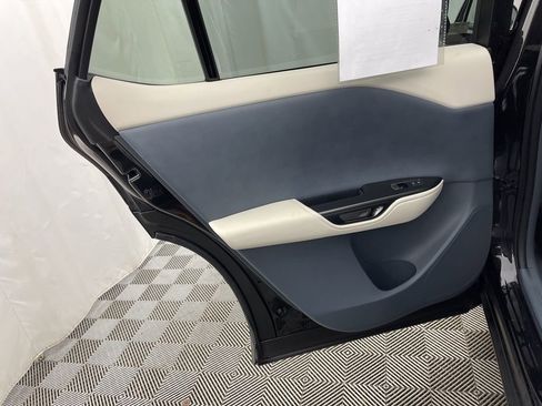 Used 2024 Lexus RZ 300e Premium image 27