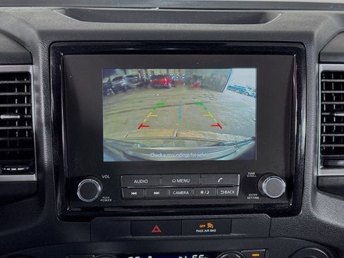 Used 2023 Nissan Frontier SV w/ SV Convenience Package image 11