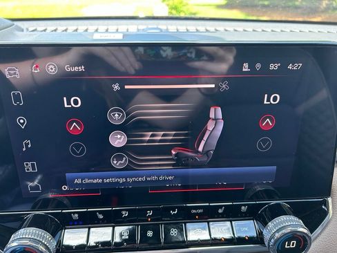 New 2026 GMC Canyon Denali w/ LPO, Denali Black Edition AWD/4WD image 33