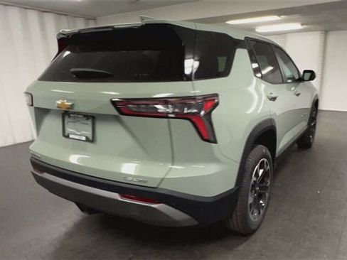 New 2026 Chevrolet Equinox LT w/ Convenience Package II image 8