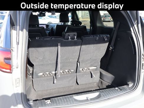 Used 2025 Chrysler Pacifica Limited image 19