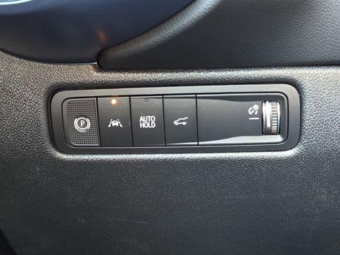 New 2026 Chevrolet Equinox EV LT image 15