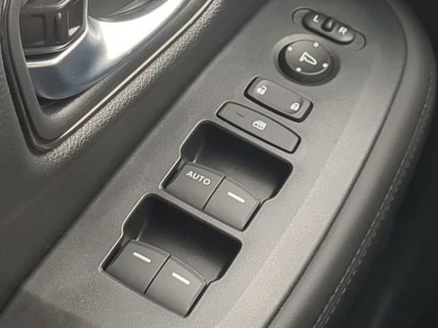 New 2026 Honda HR-V LX image 21