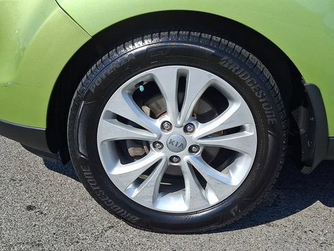 Used 2016 Kia Soul + w/ Audio Package FWD image 8