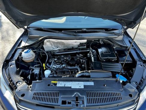 Used 2016 Volkswagen Tiguan S image 45